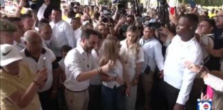 Pro-Trump candidate pulls ahead in Colombia presidential vote as ruling party sows doubt in results