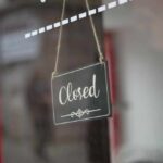 Mass Closures Hit Coffee Giant – New DETAILS A closed sign hanging on a shop window